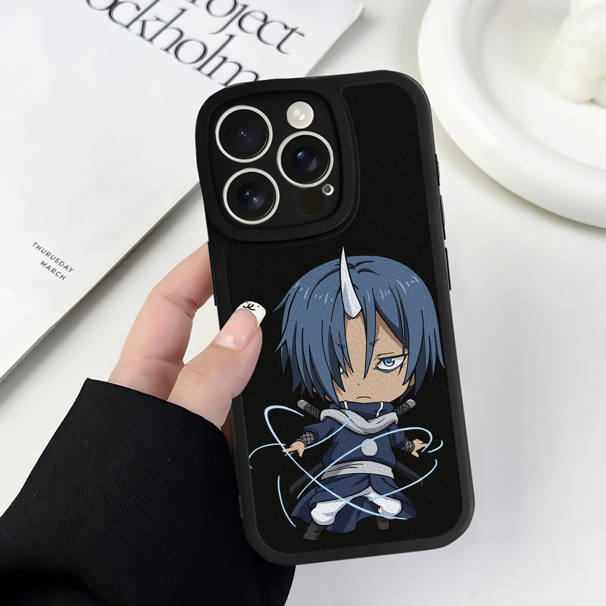 （画像用） 転スラ Regarding Reincarnated to Slime 【iPhone 16シリーズ対応】シリコンスマホケース（レザー調） 材質：シリコン